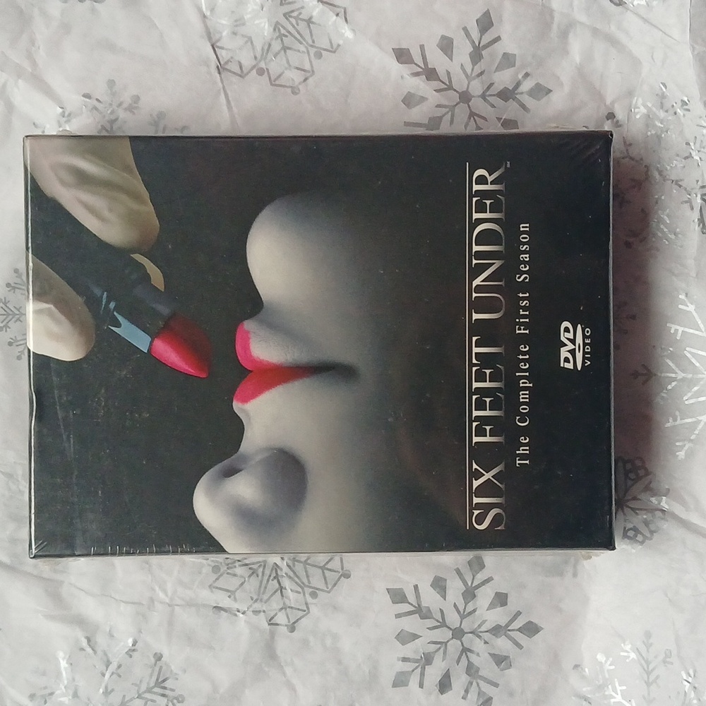 🍊3/$15🍊 Six feet under complete First Season DVD Set